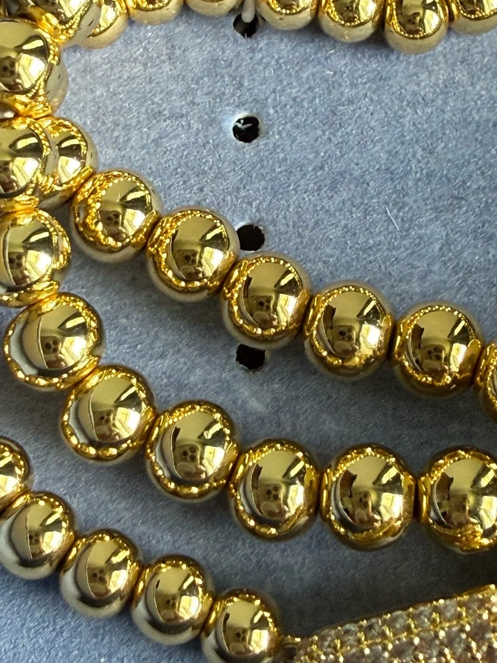 N/A elegant gold